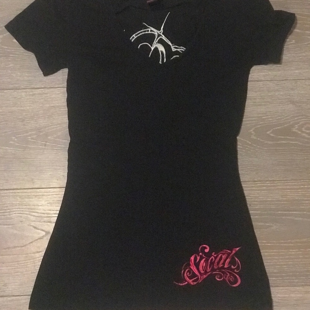 SoCal short sleeve top! Size medium